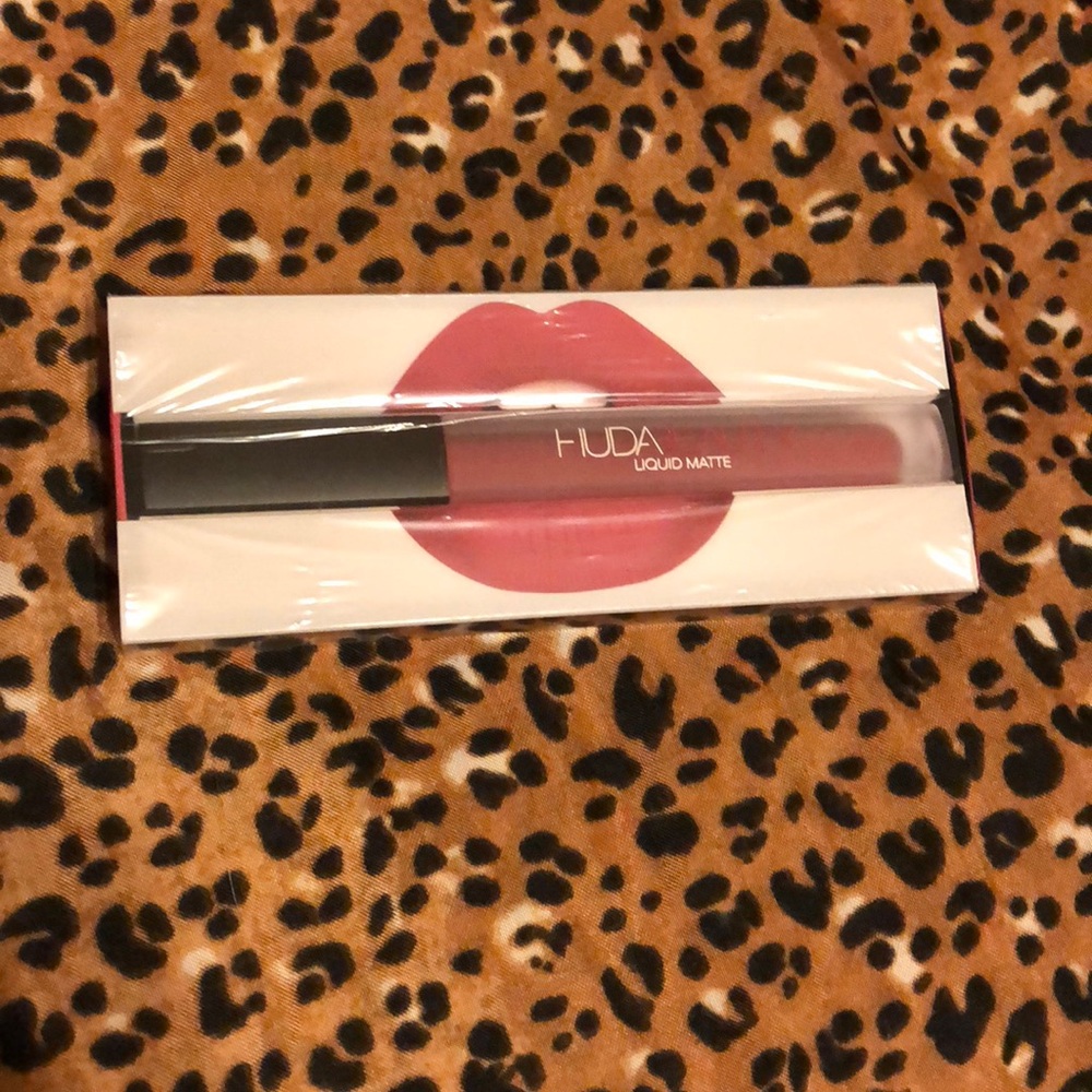 Liquid matte